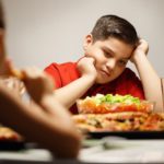 השמנה בקרב ילדים – למה זה קורה ומה עושים?